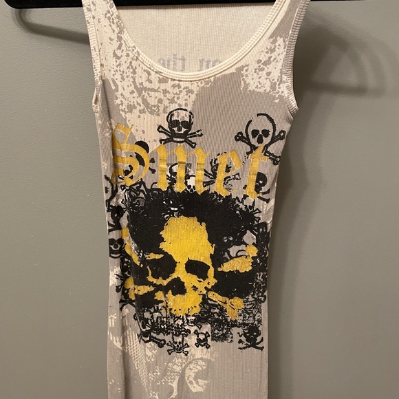 Woman’s tank top small - Picture 1 of 3